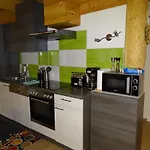 C.t.n. Loghouse Tatil Evi *