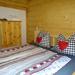 C.t.n. Loghouse
