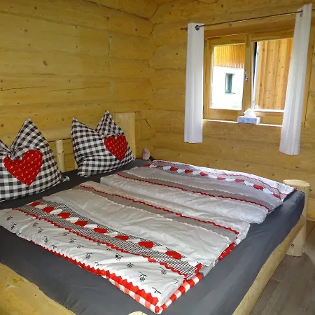C.t.n. Loghouse Hébergement de vacances *