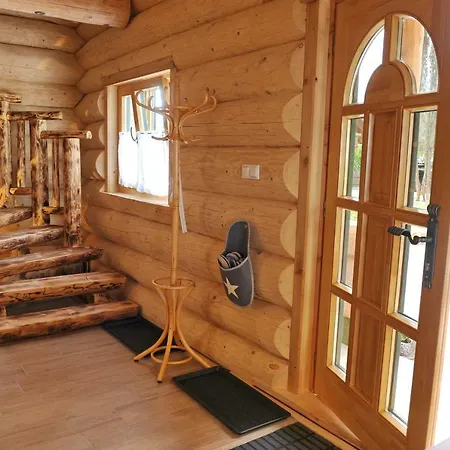 Nyaraló C.t.n. Loghouse